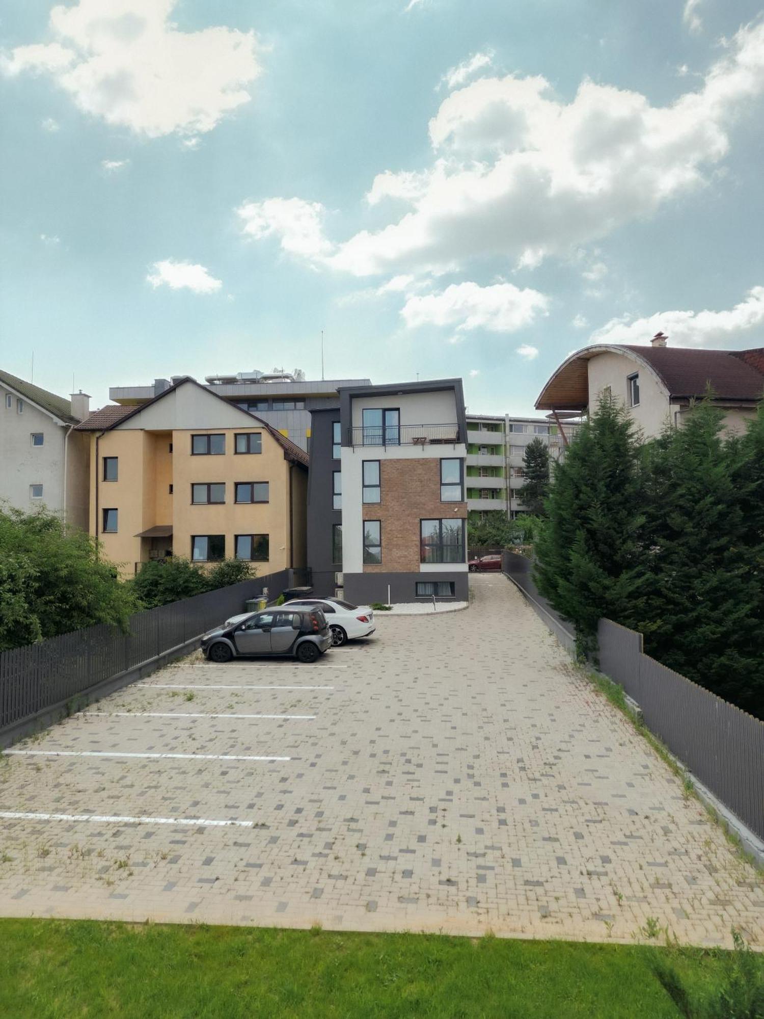 Zen Garden Apartments Cluj-Napoca Extérieur photo